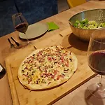 Bed & Breakfast Maison Du Bonheur 4*